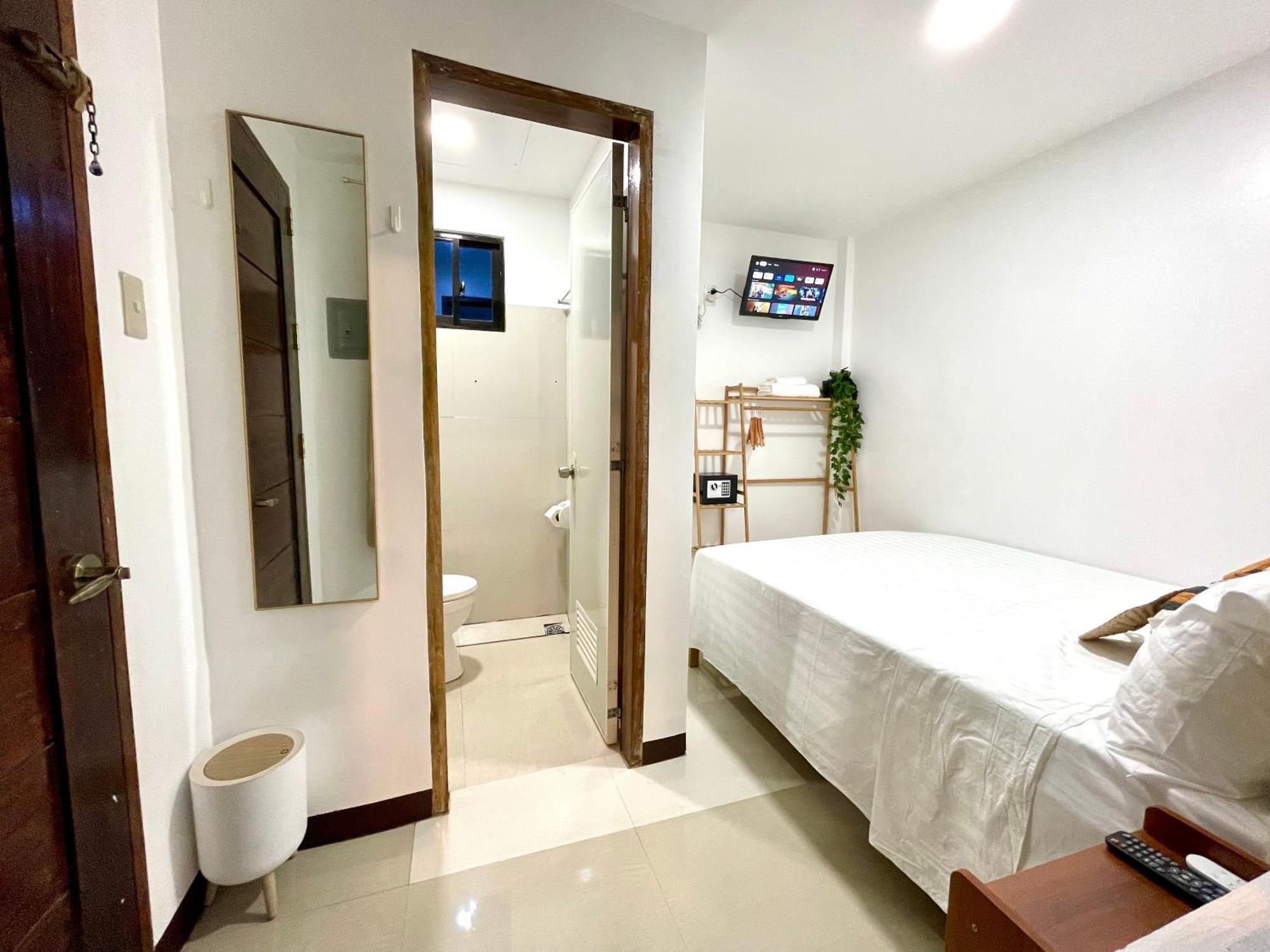 Namal Apartelle - Free Scooter & Gym Access Эль-Нидо Экстерьер фото